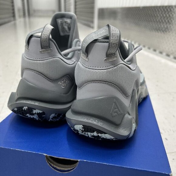 Nike Giannis Immortality 2🔥New Mens Grey Basketball Shoes DM0825 004 Sz10.5 - Picture 4 of 7